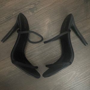 PrettyLittleThing black heels. Size US6. Never worn.